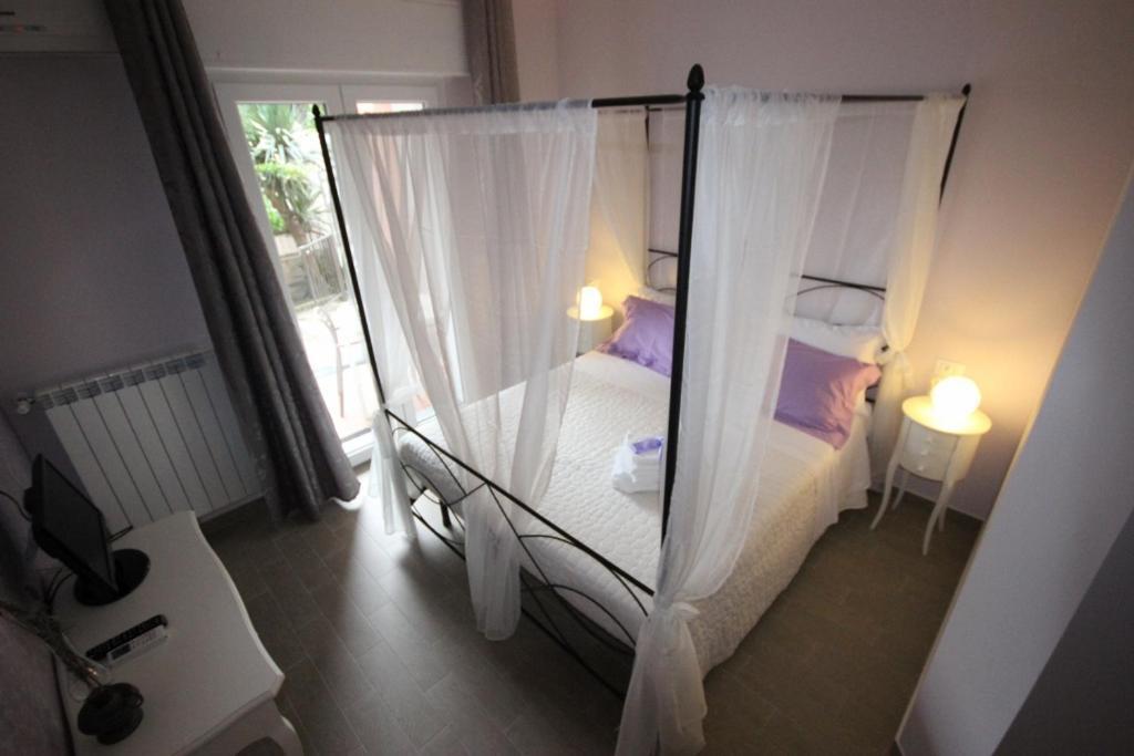 B&B Ai Tre Archi Spotorno Eksteriør bilde