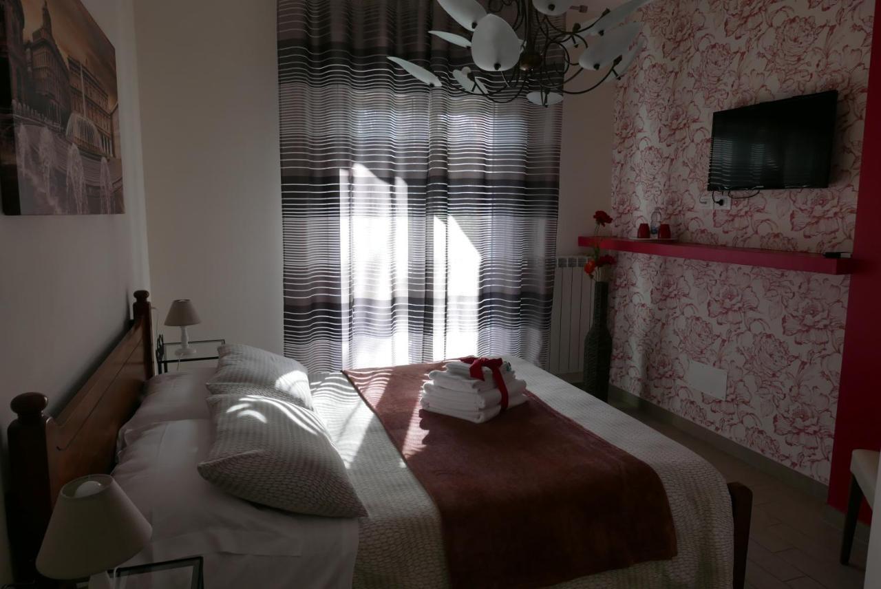 B&B Ai Tre Archi Spotorno Eksteriør bilde